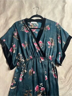 Miley + Molly Teal Floral Kimono Maxi Dress – High Side Slits, Black Velvet Trim